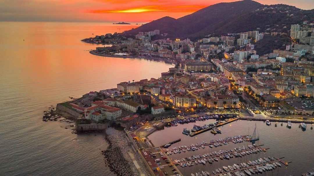 Marina'Home Ajaccio  Bagian luar foto
